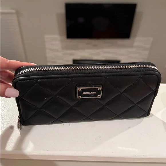 Michael Kors Black Quilted Zip Wallet - Picture 2 of 3